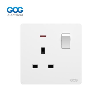 13a-switched-socket